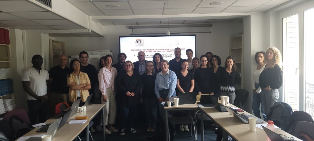 Photo de juristes des ADIL, de Louis du Merle, directeur juridique de l'ANIL et de Me Pierre-Edouard Lagraulet et Marie Eloi, avocats (Paris et Bordeaux).