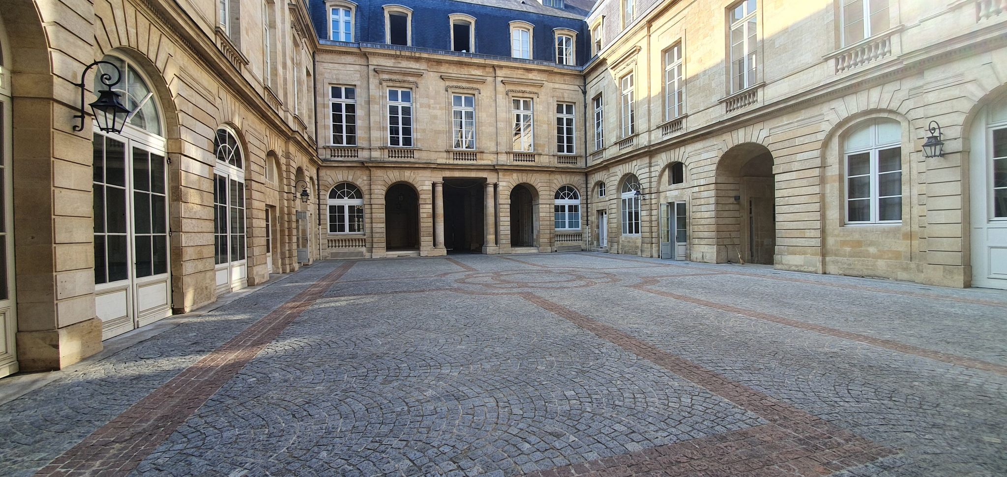 Lire la suite à propos de l’article Bureaux à louer – Bordeaux – Bail dérogatoire